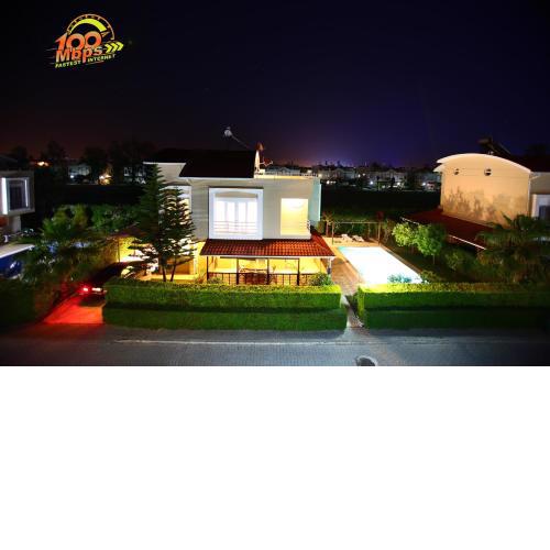 Paradise Town Villa Royal