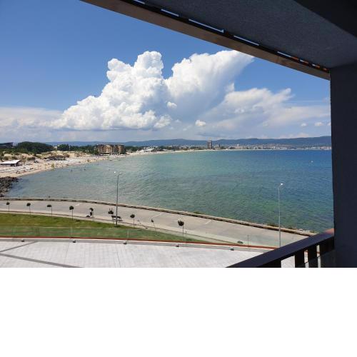 PARADISO 'В' 311 Private Studio Nesebar