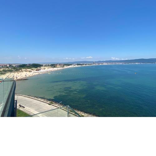 PARADISO 'В' 607 Large Luxury Apartment