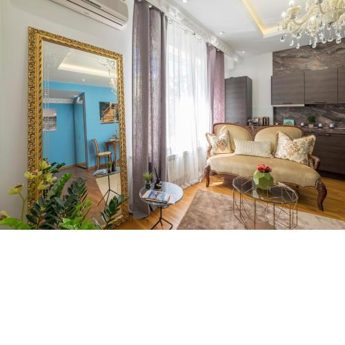 Parliament Sofia - Top Center Luxury Apartment