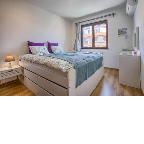 Pastels - 2BD in Trinity Bansko with underground parking