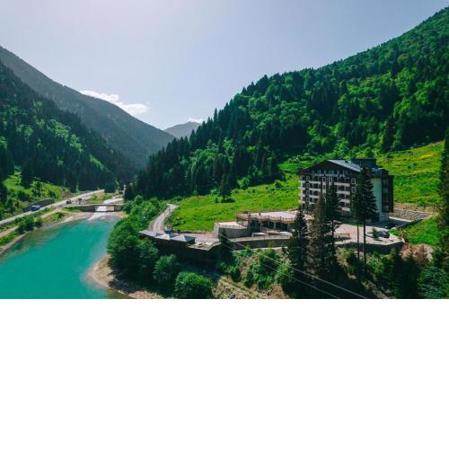 PAZARCIK MOUNTAIN HOTEL