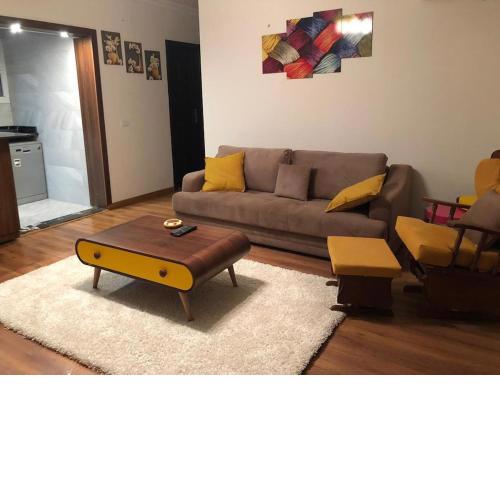 peaceful 2BR Apt with garden in Sheikh Zayed