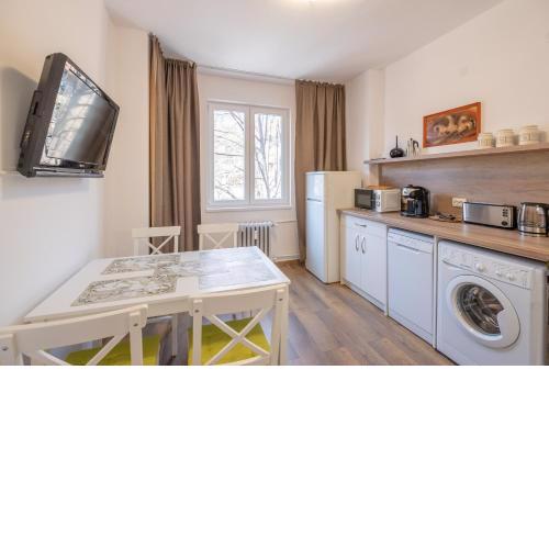 Peaceful downtown location - 2 bedroom apartment