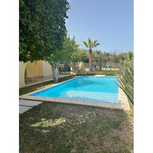 Penthouse cosy avec piscine privée