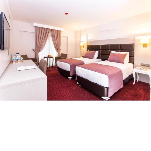 Perla Arya Hotel