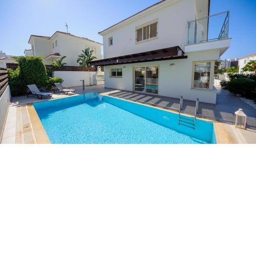 Pernera Holiday Villa 015