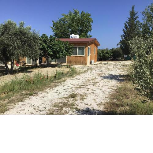 Pervolaris Cottages 1