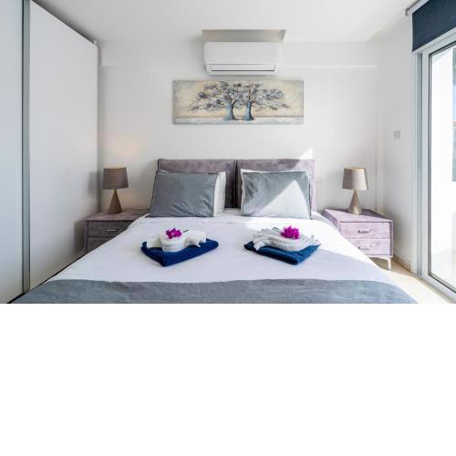 Pervolia Seaview Escape