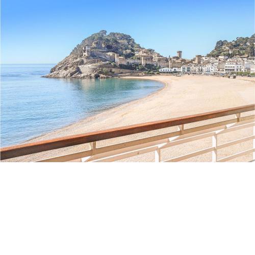Pet Friendly Apartment In Tossa De Mar