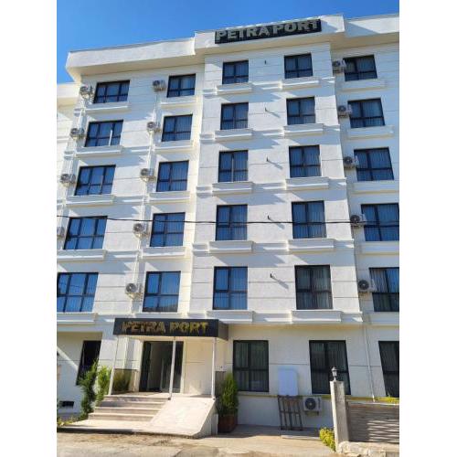 Petra Port Hotel
