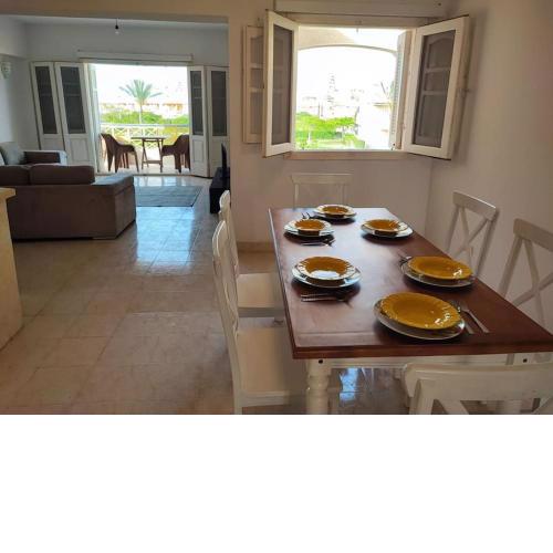 Petrobeach - 2 BR apartment for families