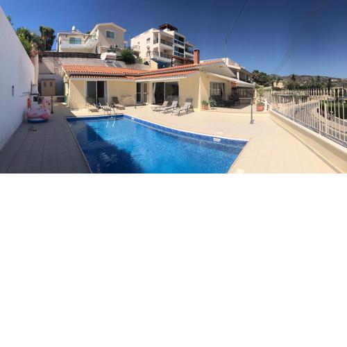 Peyia Palm Villa