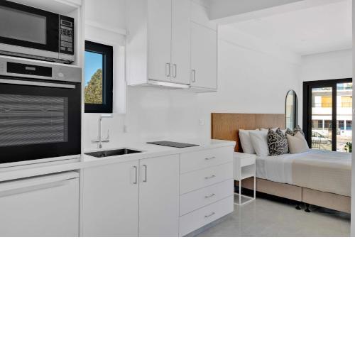 Phaedrus Living Alkminis Seaside Suites Playa