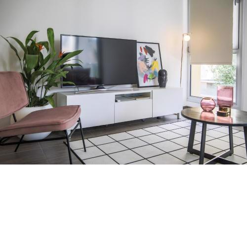 Phaedrus Living City Centre Luxury Flat Anemone 103