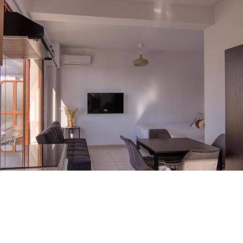 Phaedrus Living: City Flat Palas 101