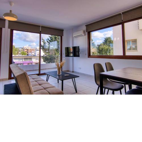 Phaedrus Living: City Flat Palas 103