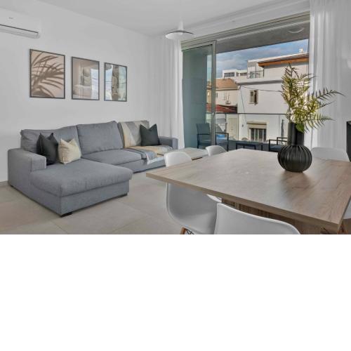 Phaedrus Living: Eolus Residences Artemis