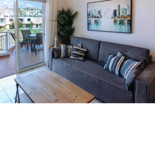 Phaedrus Living: Harmony Sea View