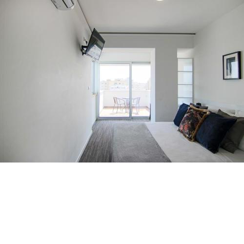 Phaedrus Living: Luxury Suite Nicosia 509