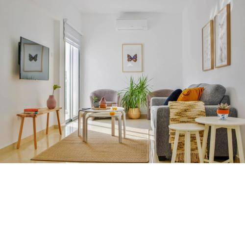 Phaedrus Living: Seaside Luxury Flat Lighthouse 67