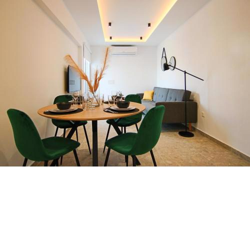 Phaedrus Living: Seaside Luxury Flat Lighthouse 69
