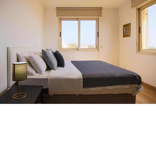 Phaedrus Living Seaside Luxury Flat Pervolia
