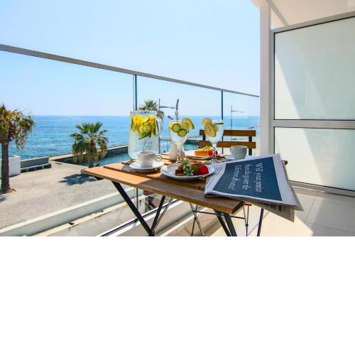 Phaedrus Living: Seaview Gold Flat Lighthouse 48