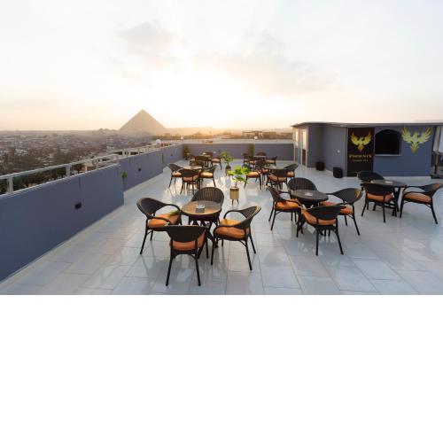 Phoenix Pyramids View Inn