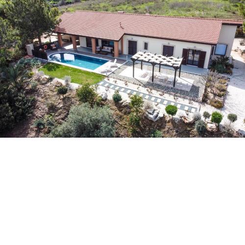 Pine and Olive Seahouse