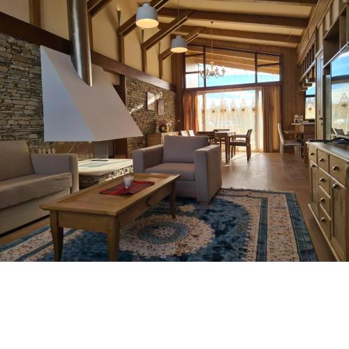 Pirin Golf Villa Compass Property