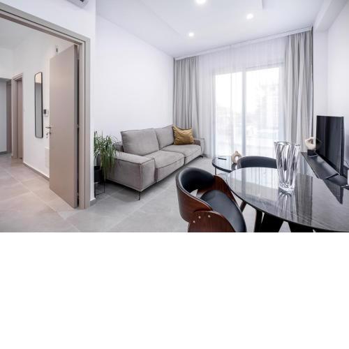 Platinum 77 VII Apartments