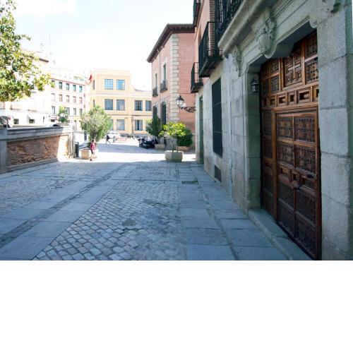 Plaza de Carros, 3