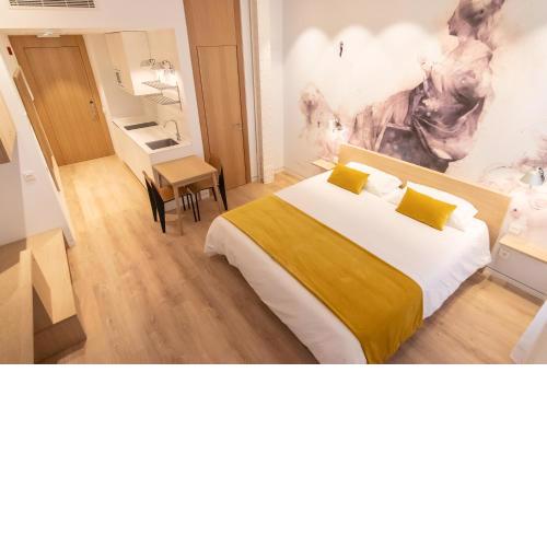 Plaza Mayor Suites & Apartments