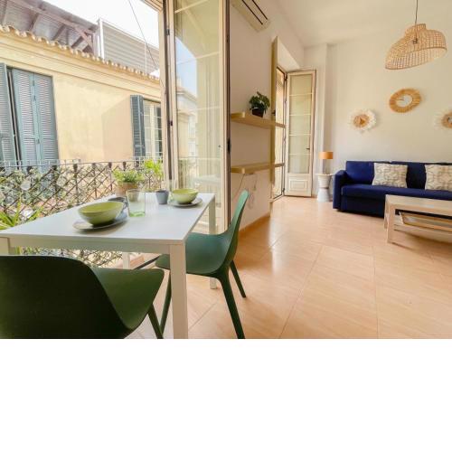 Plz de la Merced Apartamentos Solera by Life in Malaga