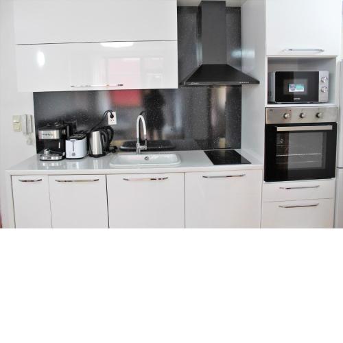 PM Services Sequoia Apartment