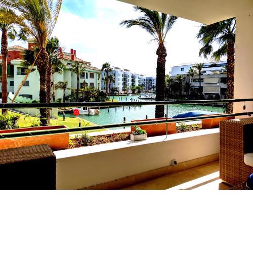 Polo Royale Waterfront Luxury Apt - 3 terraces and pool