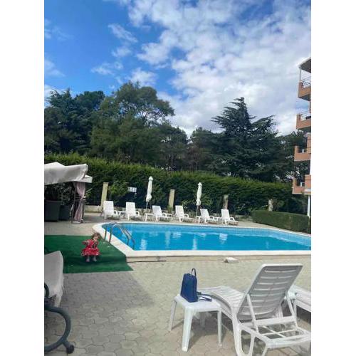 Pomorie residence 2-bedroom apartment 300m to the beach