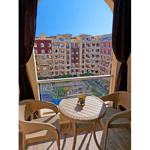 Pool View Studio with Wi-fi, Smart TV, 3 pools & beach access