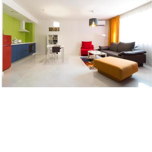 Pop your C-O-L-O-R-S - Funky and Modern 1BDR. Apt.