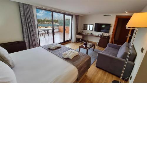 Port Bosphorus Hotel