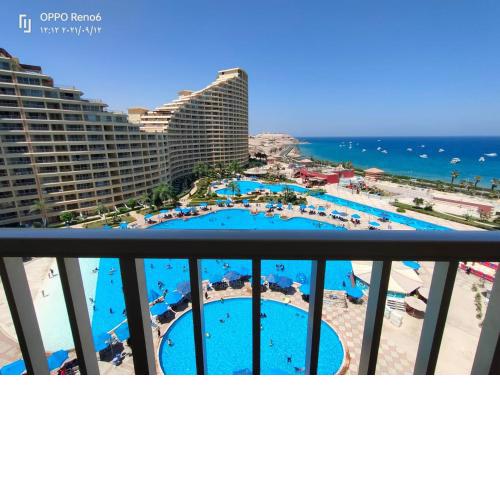 Porto sokhna pyramids family only
