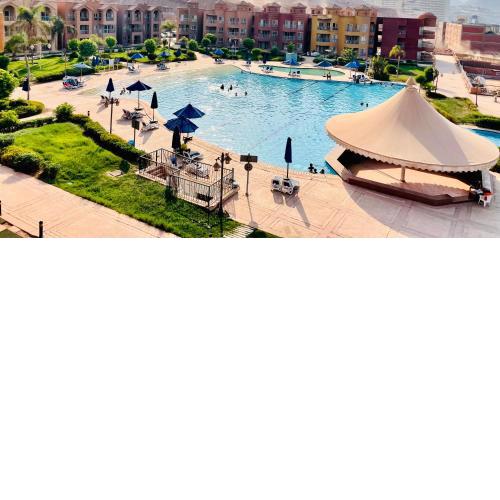 Porto-Sokhna-Water-Front-For-Familis