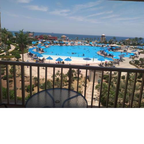 Porto Sukhna Pyramids Sea View Families only