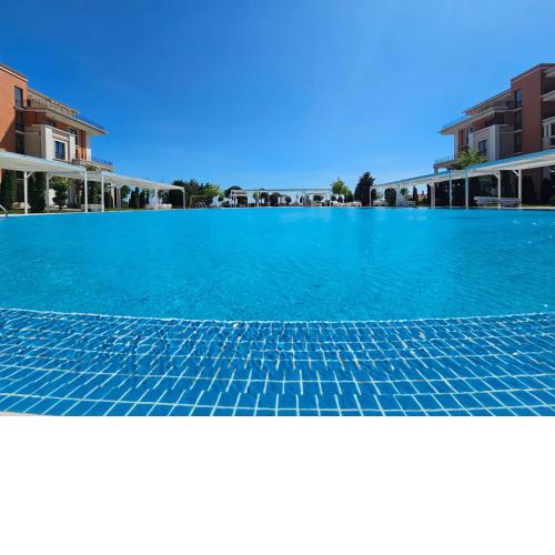 Prestige Fort Beach apartment