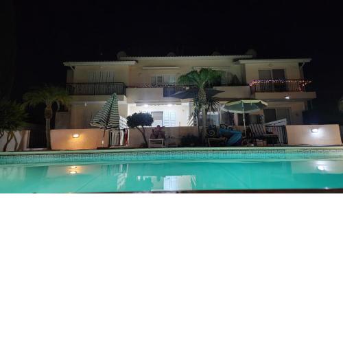 Pretty peyia dream house