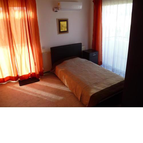 Private deluxe room with balcony at Datacom building