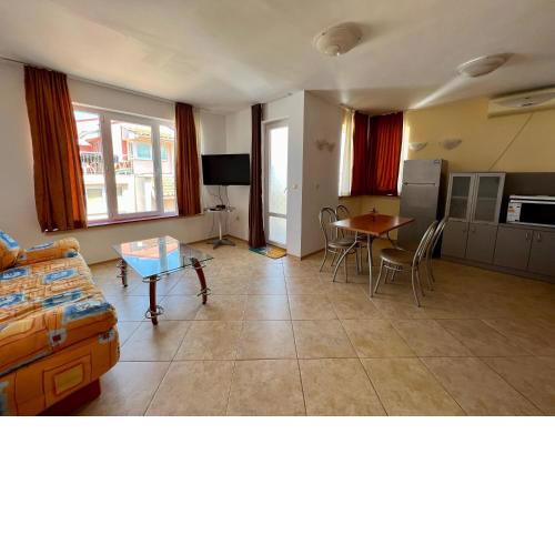 Private One-Bedroom Apartment with Balcony in Sozopol
