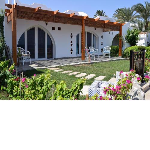 Private Vacation House at Domina Coral Bay