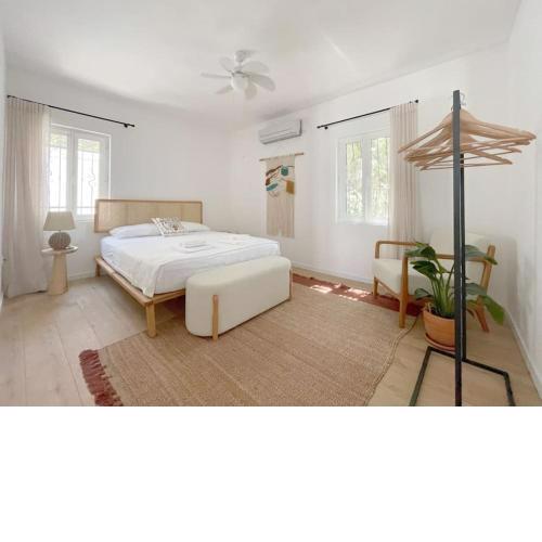 Private Villa 5-Bedroom with Pool and Sea View in Central Bodrum